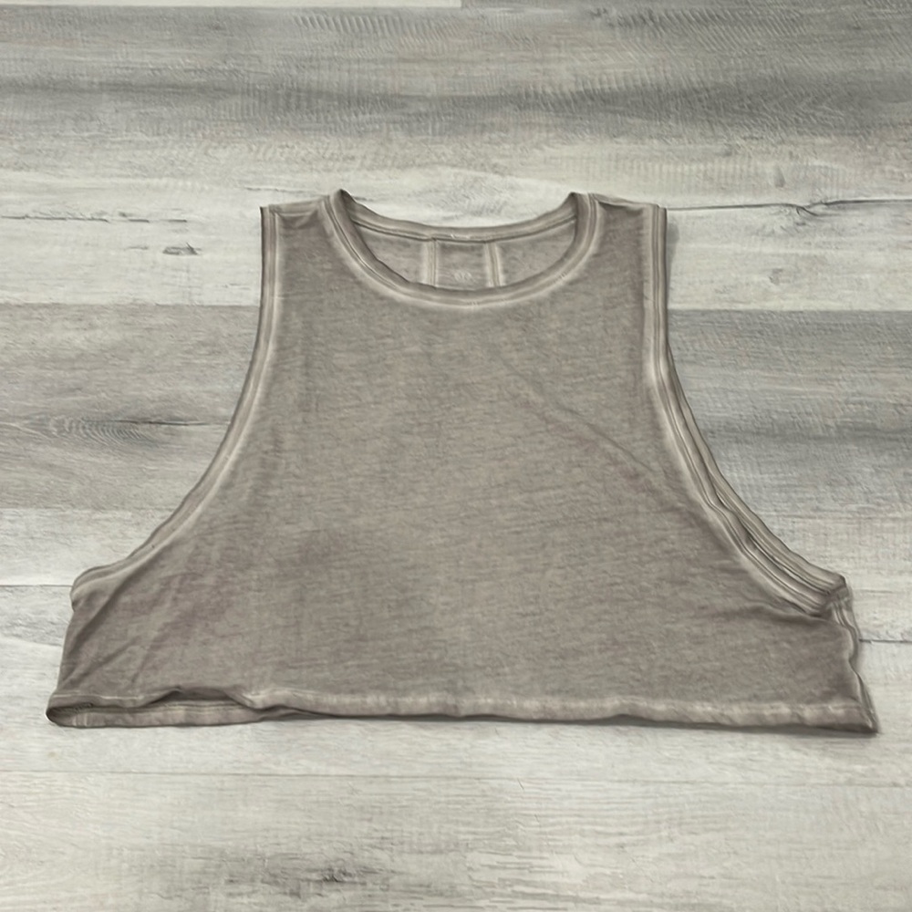 LULULEMON SCULPT CROPPED TANK TOP- Size 6